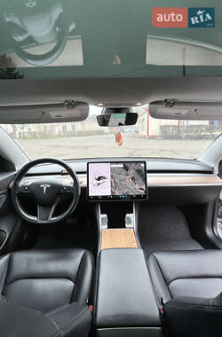 Седан Tesla Model 3 2018 в 