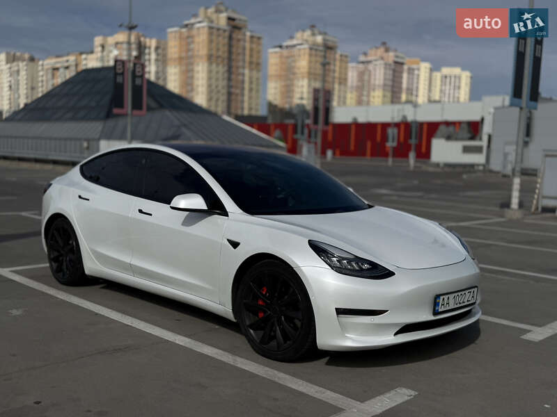 Седан Tesla Model 3 2018 в 