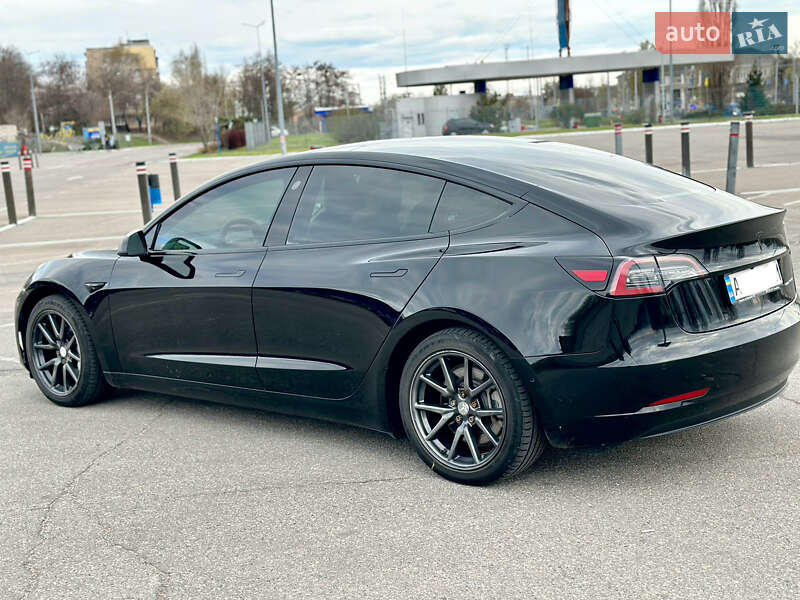 Седан Tesla Model 3 2018 в Харькове