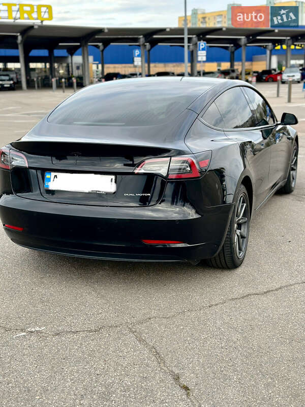 Седан Tesla Model 3 2018 в Харькове