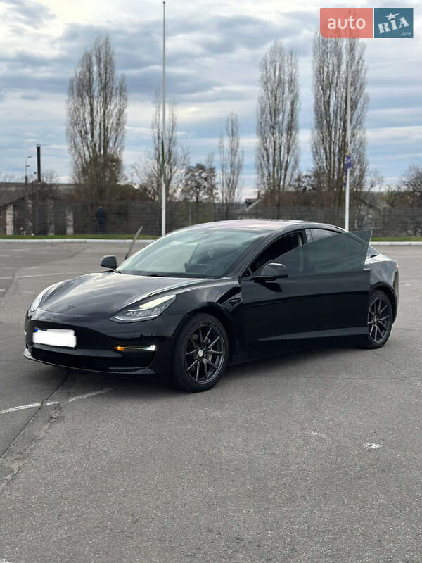 Седан Tesla Model 3 2018 в Харькове