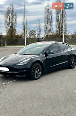 Седан Tesla Model 3 2018 в Харькове