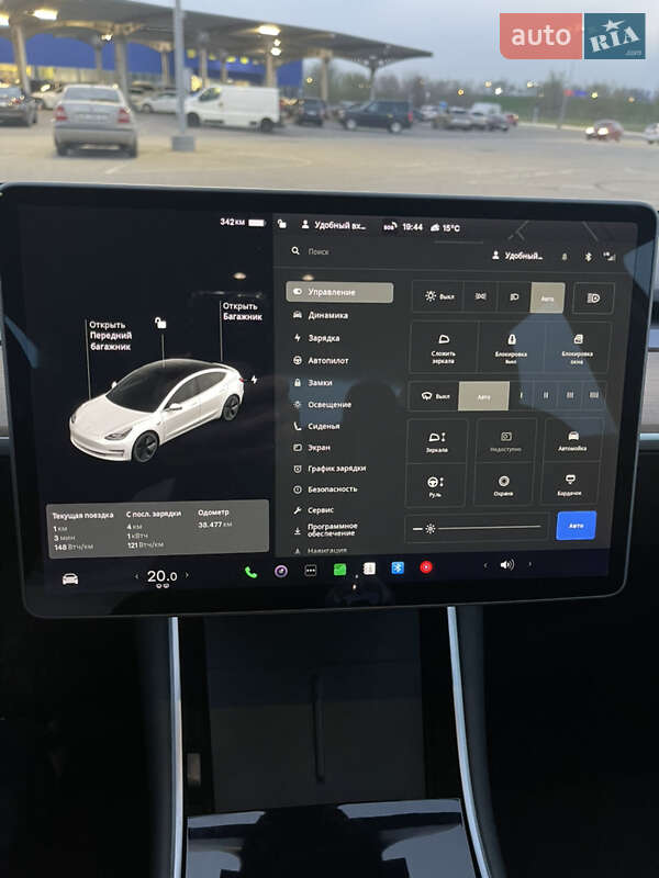 Седан Tesla Model 3 2020 в Днепре