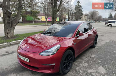 Седан Tesla Model 3 2018 в Днепре