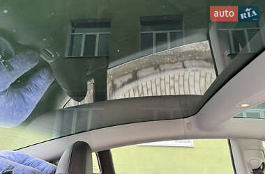 Седан Tesla Model 3 2018 в Днепре