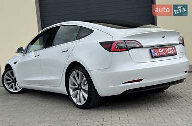 Седан Tesla Model 3 2019 в 