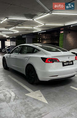 Седан Tesla Model 3 2019 в 