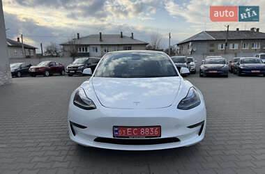 Седан Tesla Model 3 2023 в 