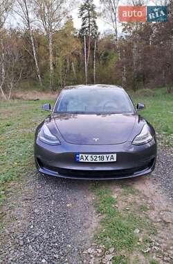 Седан Tesla Model 3 2018 в 