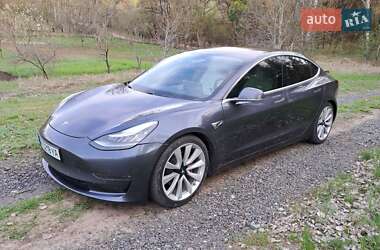 Седан Tesla Model 3 2018 в 