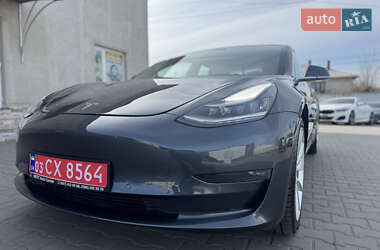 Седан Tesla Model 3 2018 в 