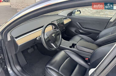Седан Tesla Model 3 2018 в 