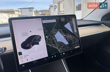 Седан Tesla Model 3 2018 в 