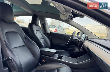 Седан Tesla Model 3 2018 в 
