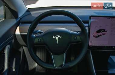 Седан Tesla Model 3 2019 в 
