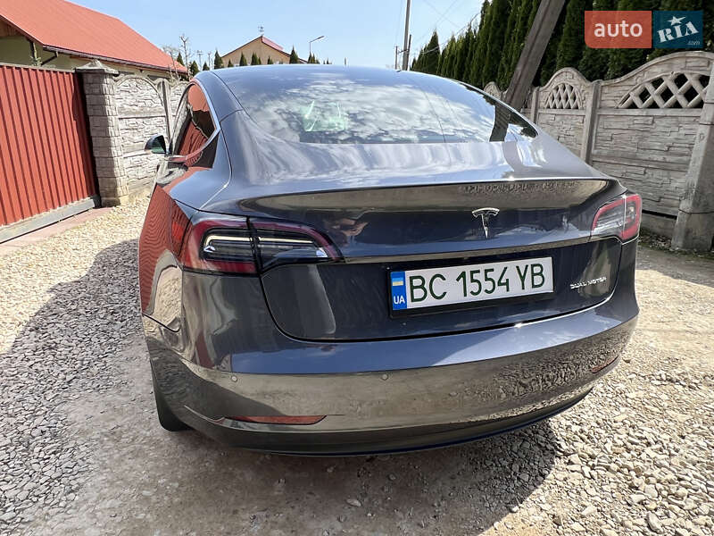 Седан Tesla Model 3 2018 в Самборе