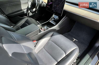 Седан Tesla Model 3 2018 в 