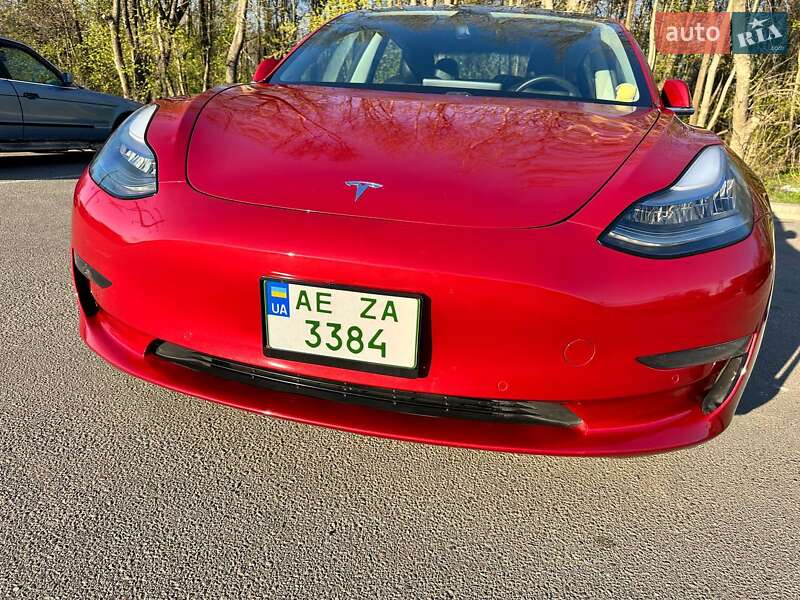 Седан Tesla Model 3 2019 в Днепре
