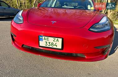 Седан Tesla Model 3 2019 в 
