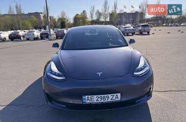 Седан Tesla Model 3 2018 в 