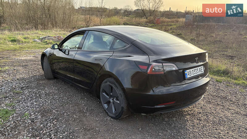 Седан Tesla Model 3 2022 в Виннице