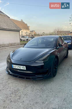 Седан Tesla Model 3 2018 в 