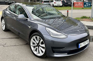 Седан Tesla Model 3 2019 в 