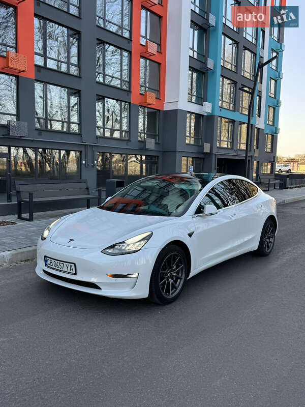 Tesla Model 3 2018