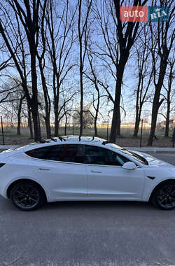 Седан Tesla Model 3 2018 в 