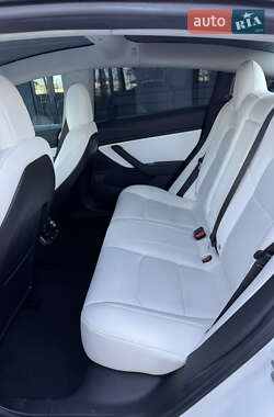 Седан Tesla Model 3 2018 в 