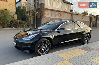 Седан Tesla Model 3 2019 в 