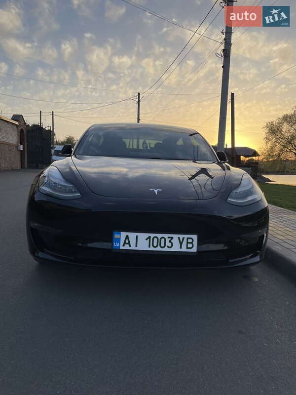 Седан Tesla Model 3 2019 в Білій Церкві