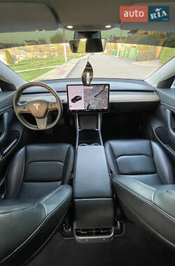 Седан Tesla Model 3 2019 в Білій Церкві