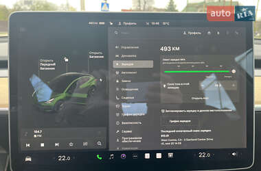 Седан Tesla Model 3 2022 в 