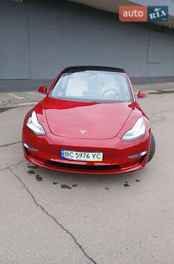 Седан Tesla Model 3 2019 в 