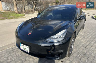 Седан Tesla Model 3 2018 в 