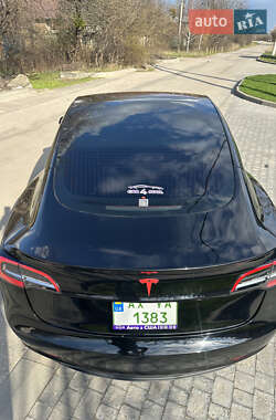 Седан Tesla Model 3 2018 в 