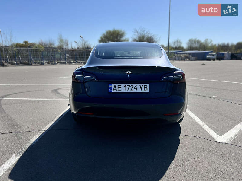 Седан Tesla Model 3 2018 в Днепре