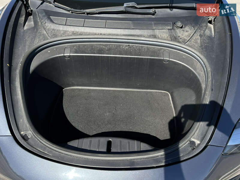 Седан Tesla Model 3 2018 в Днепре
