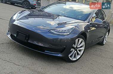 Седан Tesla Model 3 2019 в 