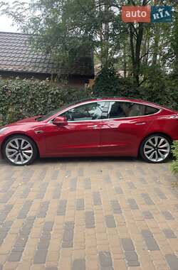 Седан Tesla Model 3 2018 в 