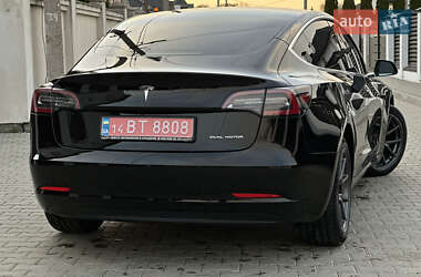 Седан Tesla Model 3 2019 в 