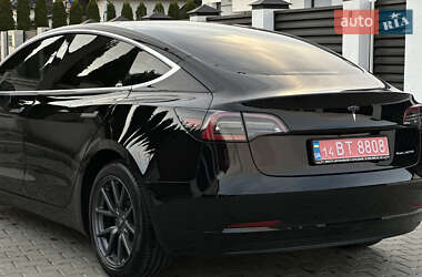 Седан Tesla Model 3 2019 в 