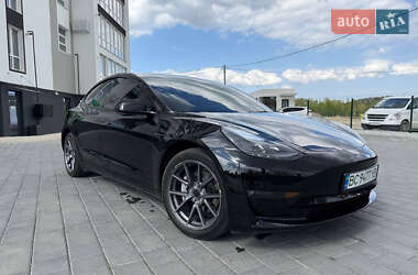 Седан Tesla Model 3 2023 в 