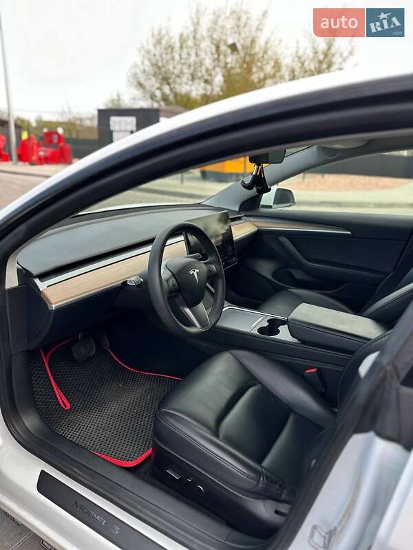 Седан Tesla Model 3 2022 в Одесі