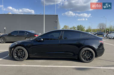 Седан Tesla Model 3 2019 в 