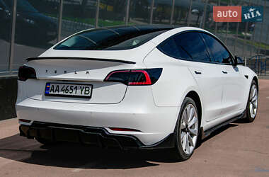 Седан Tesla Model 3 2018 в 