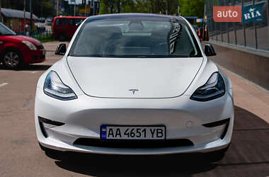 Седан Tesla Model 3 2018 в 