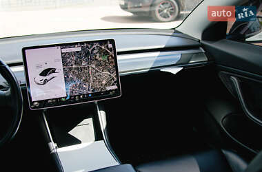 Седан Tesla Model 3 2018 в 