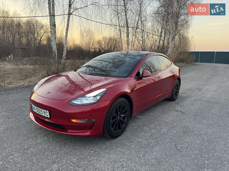 Tesla Model 3 2021